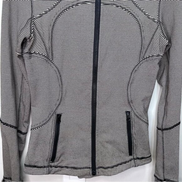 Lululemon Forme Jacket Size 6 - Picture 5 of 15